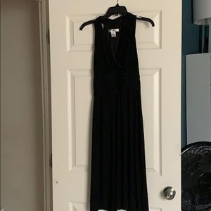 Mid length sleeveless black dress